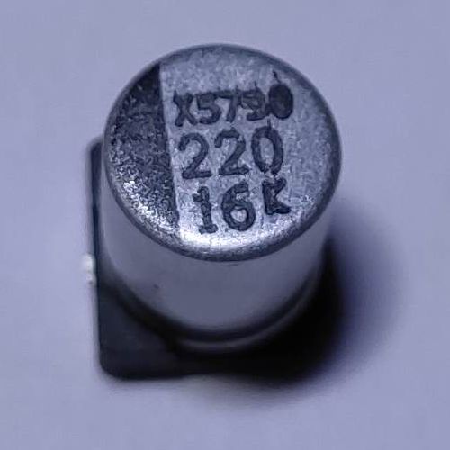 220uF 16V alacsony impedanciájú SMD elektrolit kondenzátor Samwha CK