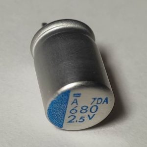 680uF 4V alumínium polimer kondenzátor Matsushita FL