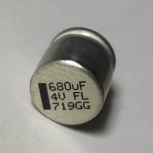 680uF 4V alumínium polimer kondenzátor Matsushita FL
